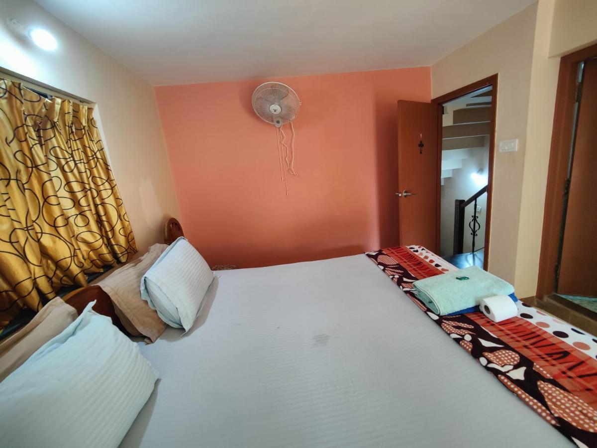Hotel Menezes House Panaji Esterno foto