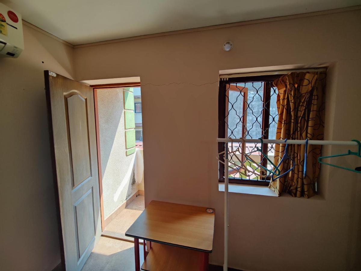 Hotel Menezes House Panaji Esterno foto