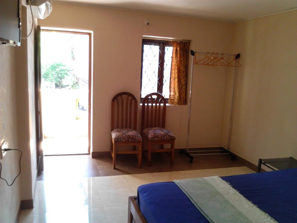 Hotel Menezes House Panaji Esterno foto