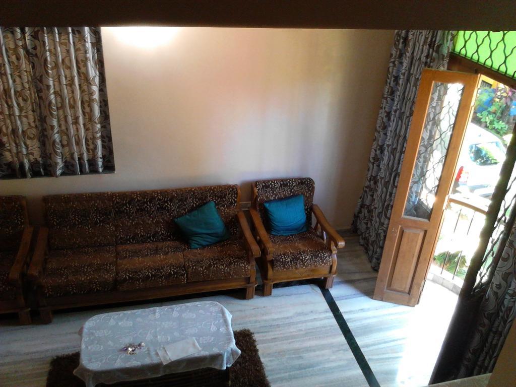 Hotel Menezes House Panaji Esterno foto