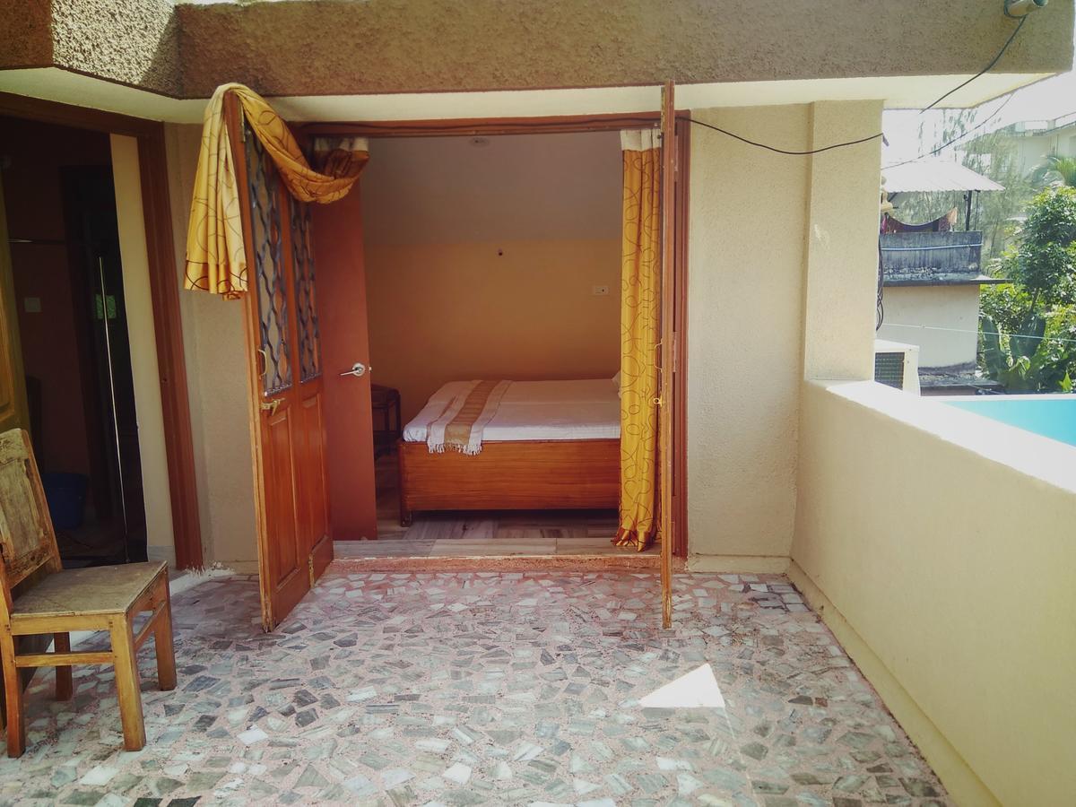 Hotel Menezes House Panaji Esterno foto